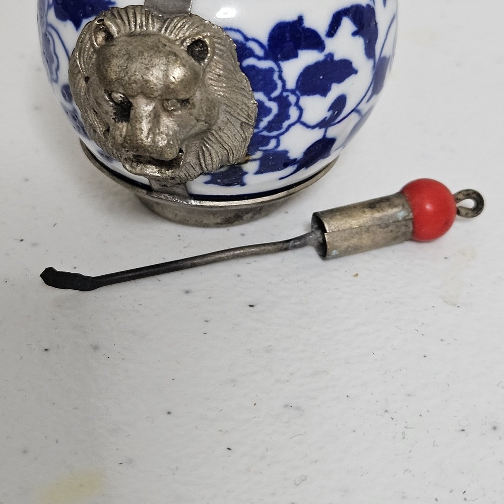 Antique 19th Century Chinese Tibetan Pewter Porcelain Snuff Bottle Blue White - Picture 8 of 11